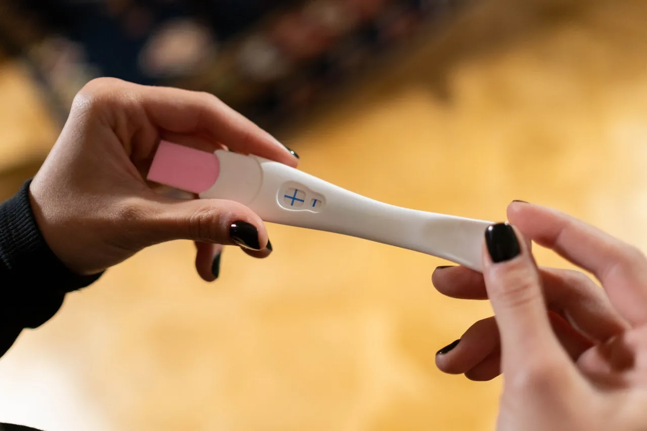 Blog cover image for Pregnancy Test Kit 101 Guide: How Do They Work And Where To Get Them In Singapore