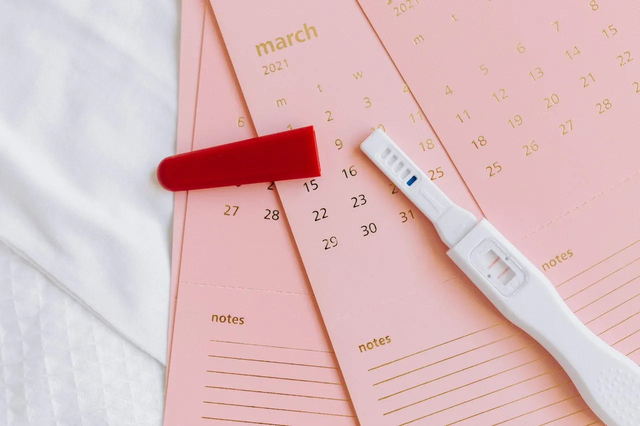 Blog cover image for Ovulation Predictor Kits 101 Guide: How Do They Work And Where To Get Them In Singapore